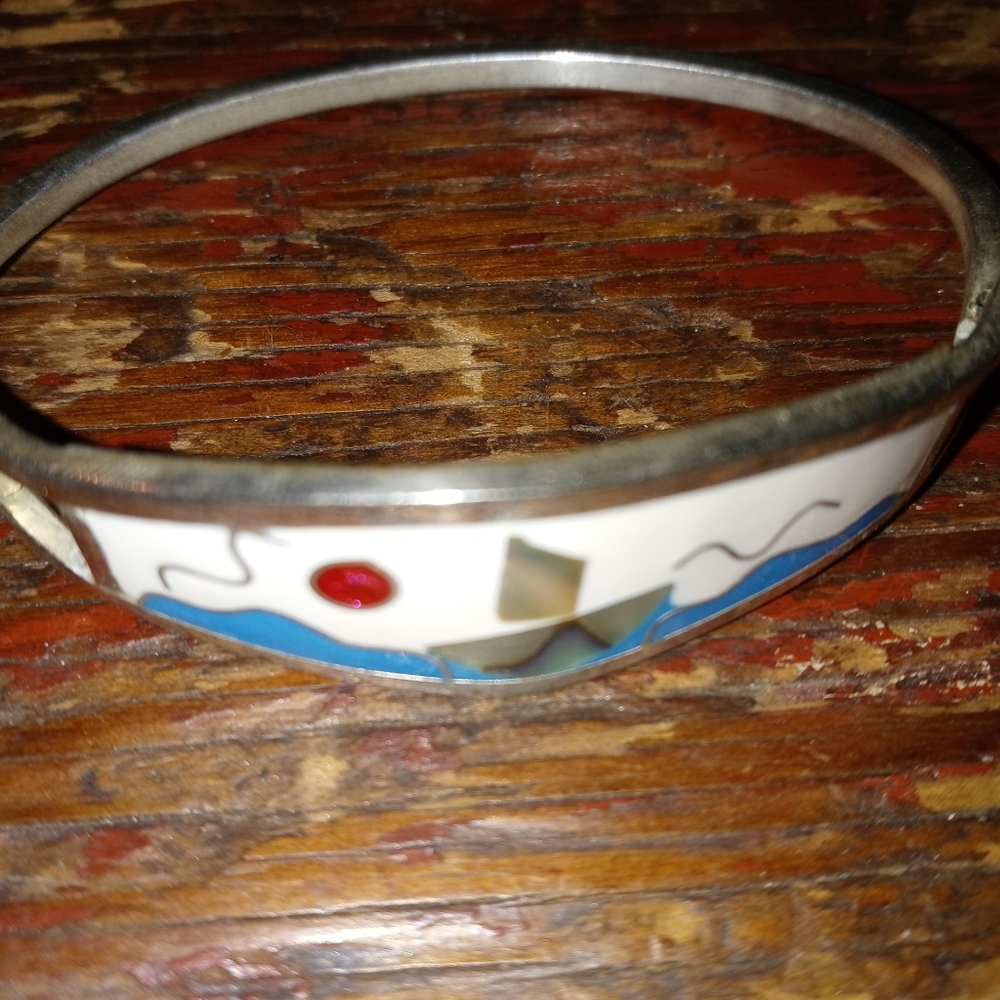 SILVER BRACELET